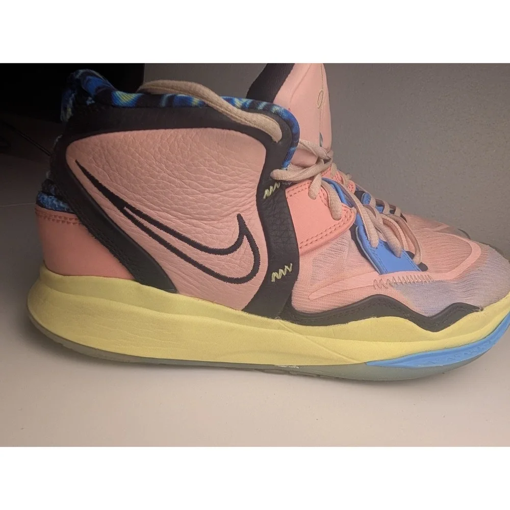 Nike Kyrie Infinity 8 Valentine's Day Basketball Shoes Men's Size 8 Original Box